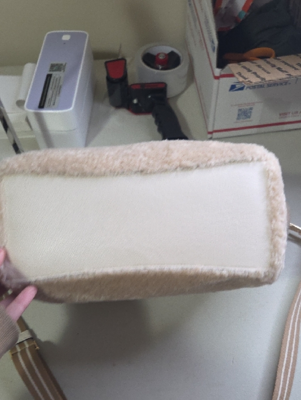 kate spade cream shearling tote with striped adjustable strap - Picture 6 of 6